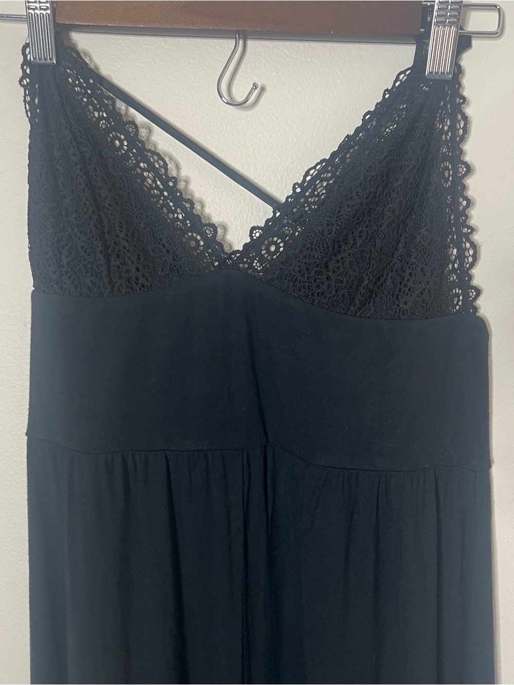 Victoria’s Secret Women’s Black V~Neck Lace Trim Sexy Sleep Jumpsuit Sz S - Picture 10 of 12